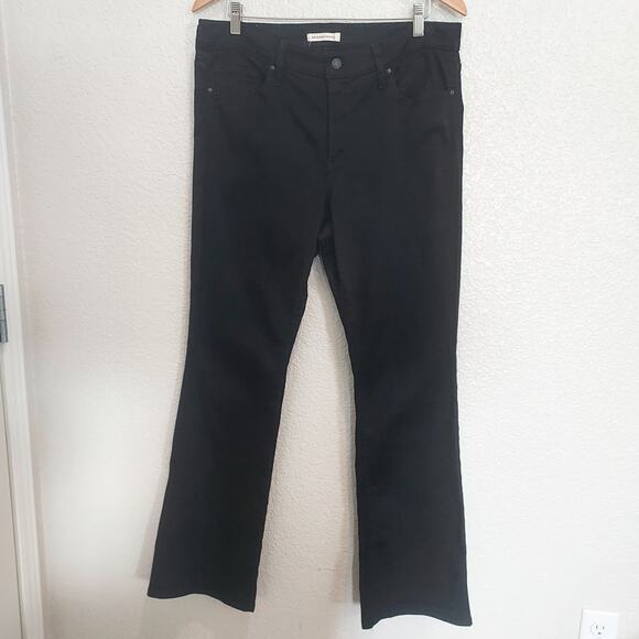 Levi's 315 Shaping Bootcut Black Jeans Size 32 - Picture 2 of 13